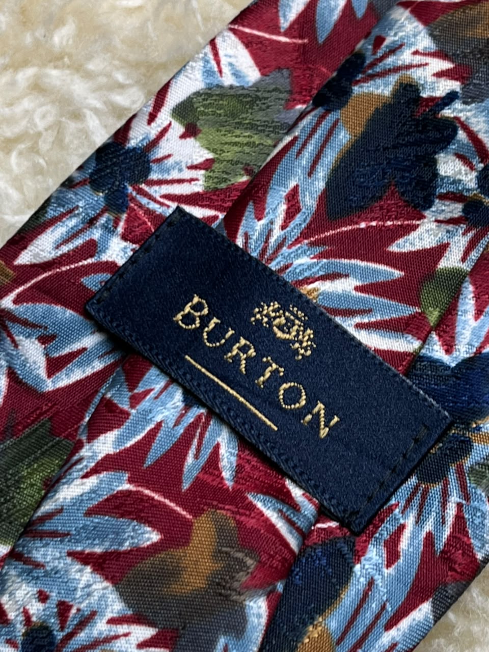 Burton Mens Made in UK - Red Sky Blue Floral Daisy Print Tie