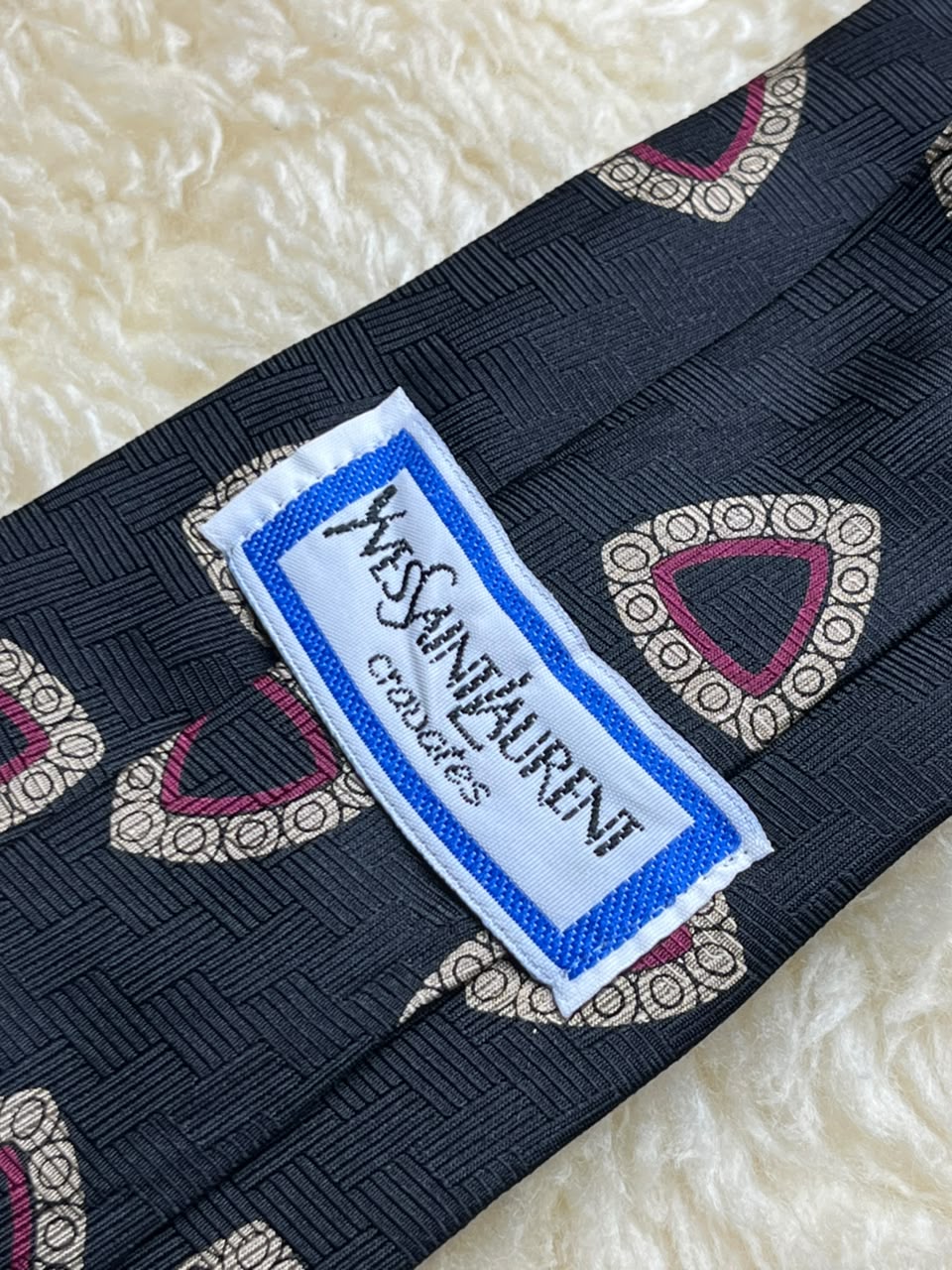 Yves Saint Laurent Pure Silk  Made in England - Geometric Shield Tie