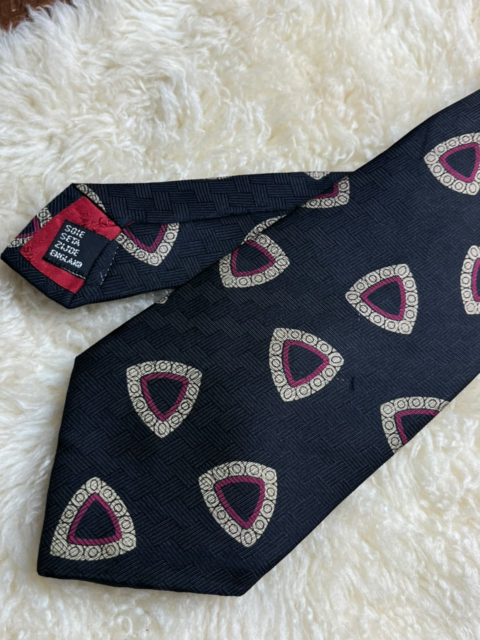 Yves Saint Laurent Pure Silk  Made in England - Geometric Shield Tie