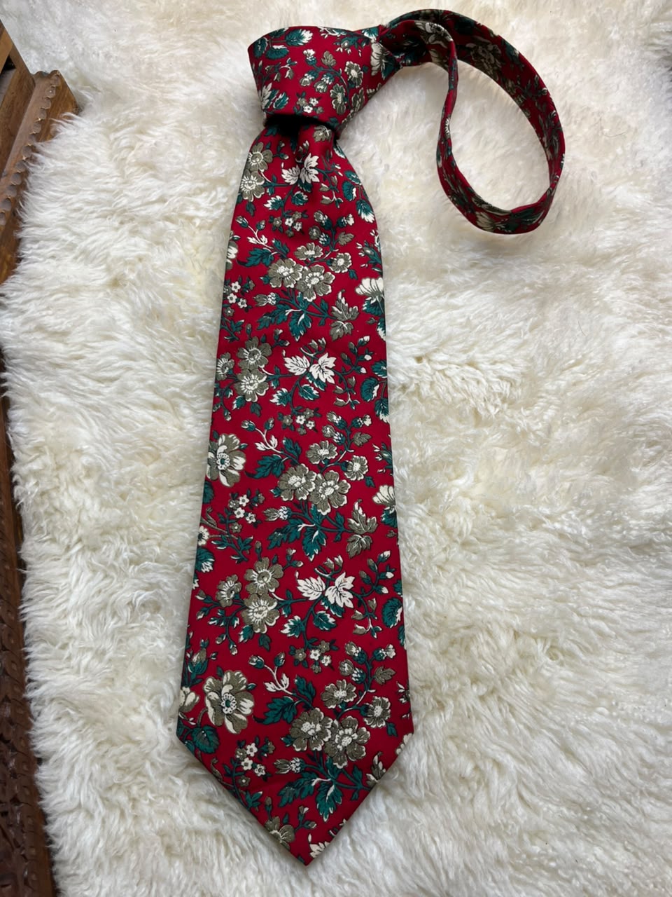 Havana Tie Rack Made in England - Red Floral Print Tie