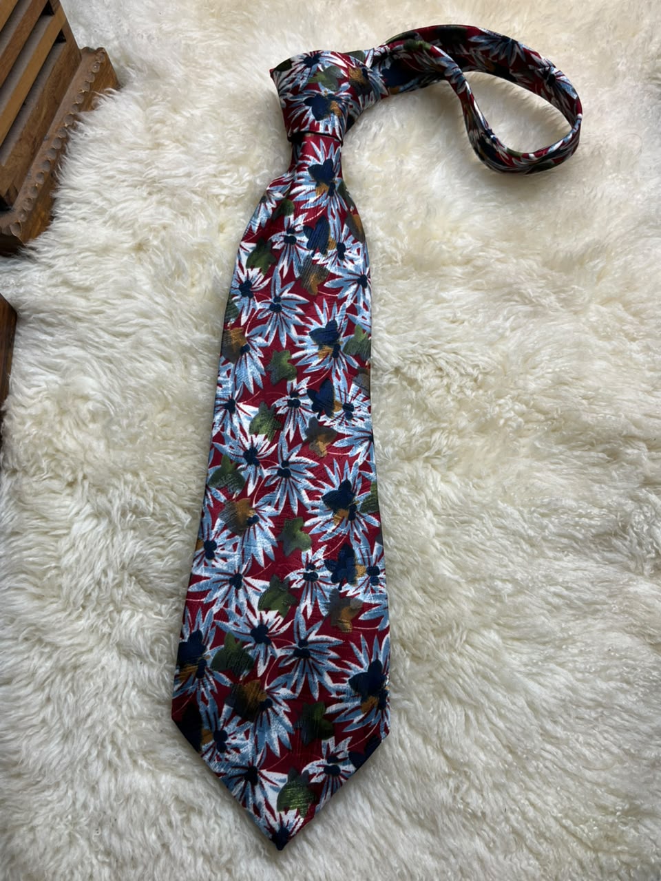 Burton Mens Made in UK - Red Sky Blue Floral Daisy Print Tie