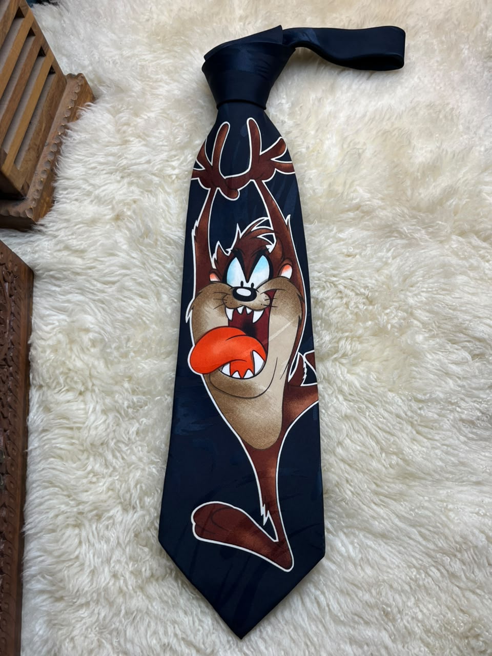 Vintage 1996 Looney Tunes Taz - Black Tasmanian Devil Graphic Tie