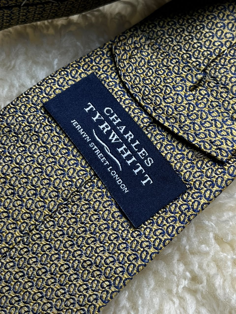 Charles Tyrwhitt Jermyn Street London - Gold Yellow Navy Micro Paisley Silk tie