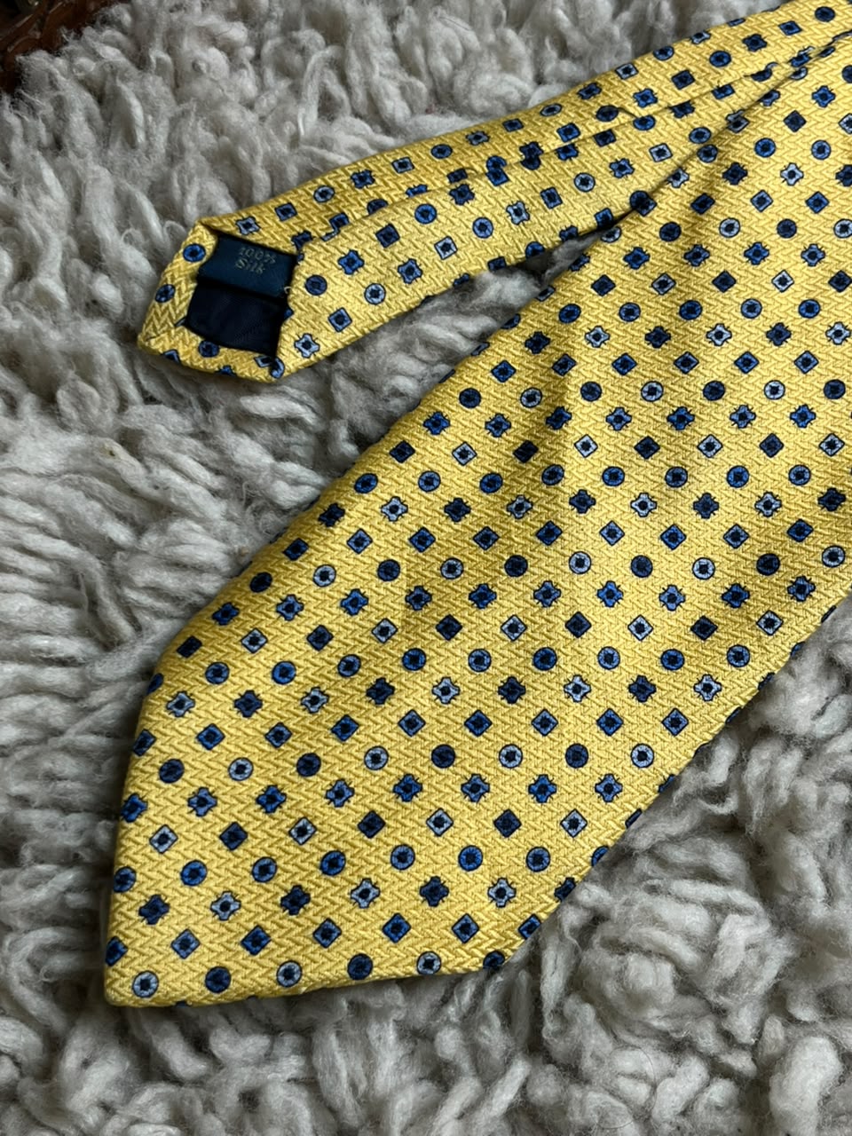 Debenhams 100% Silk - Mustard Yellow Blue Medallion Print tie