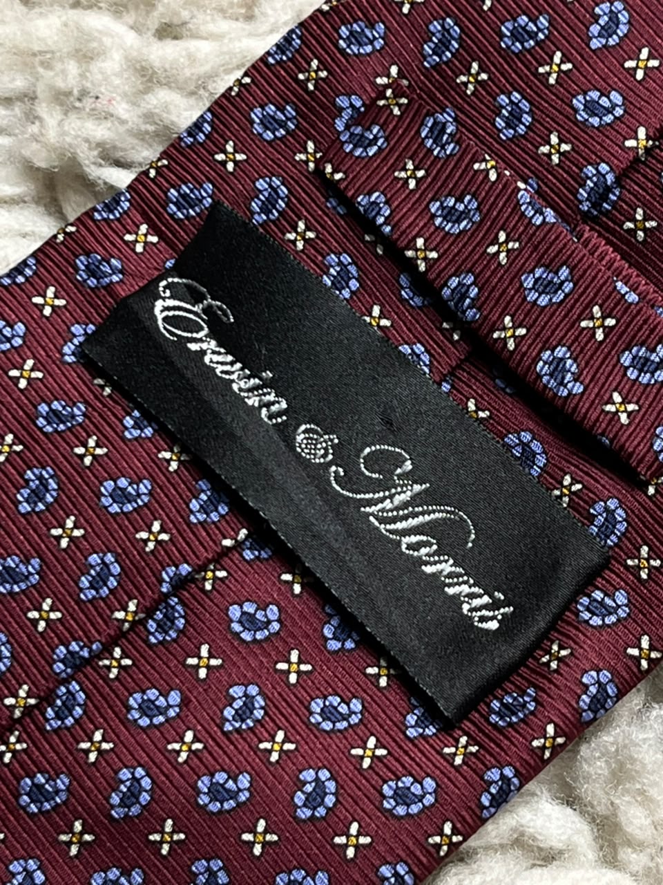 Erubin & Morris 100% Silk - Burgundy Blue Paisley Print tie