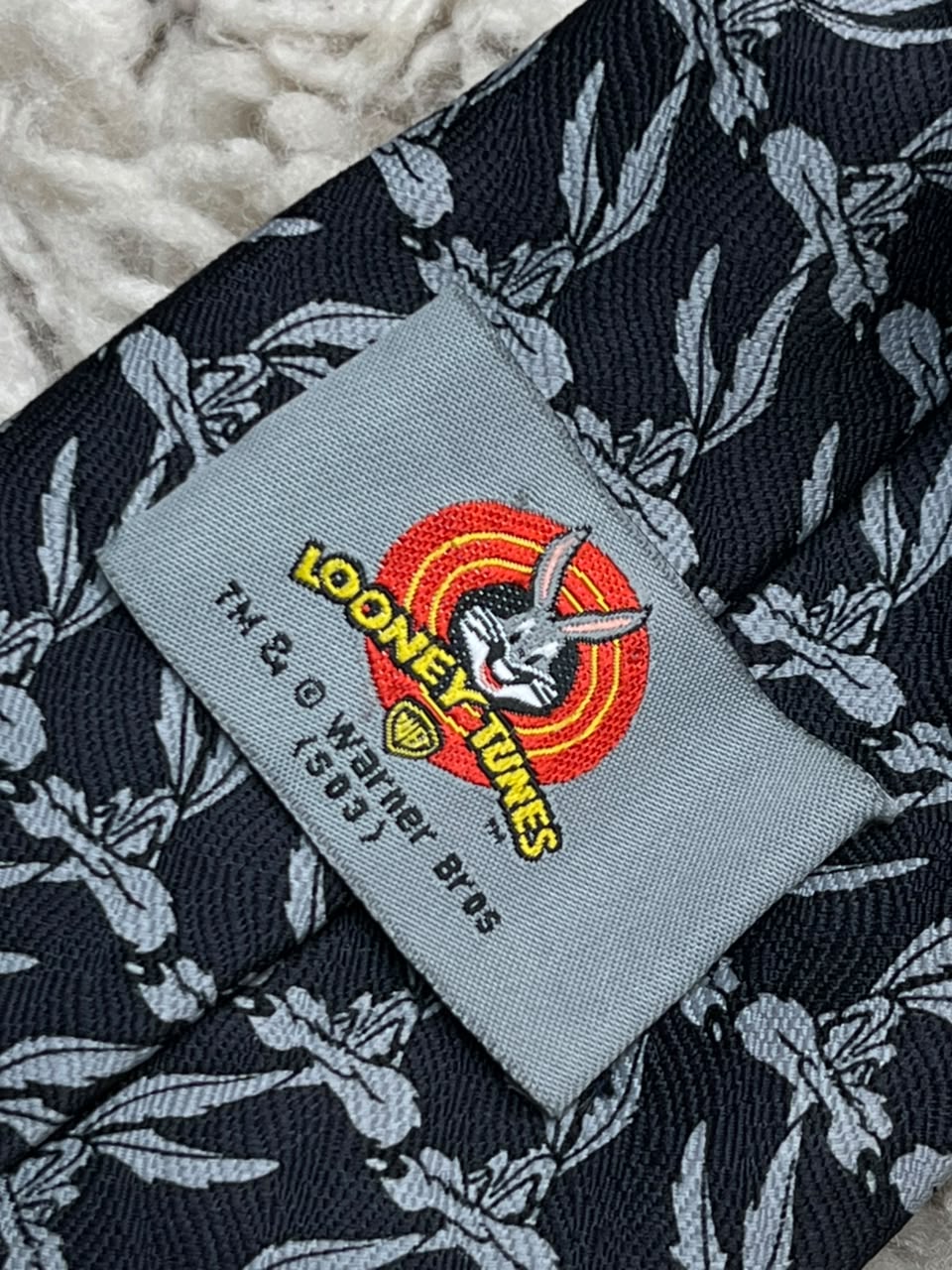 Vintage 2003 Looney Tunes Warner Bros - Black Grey Wile E Coyote Tie