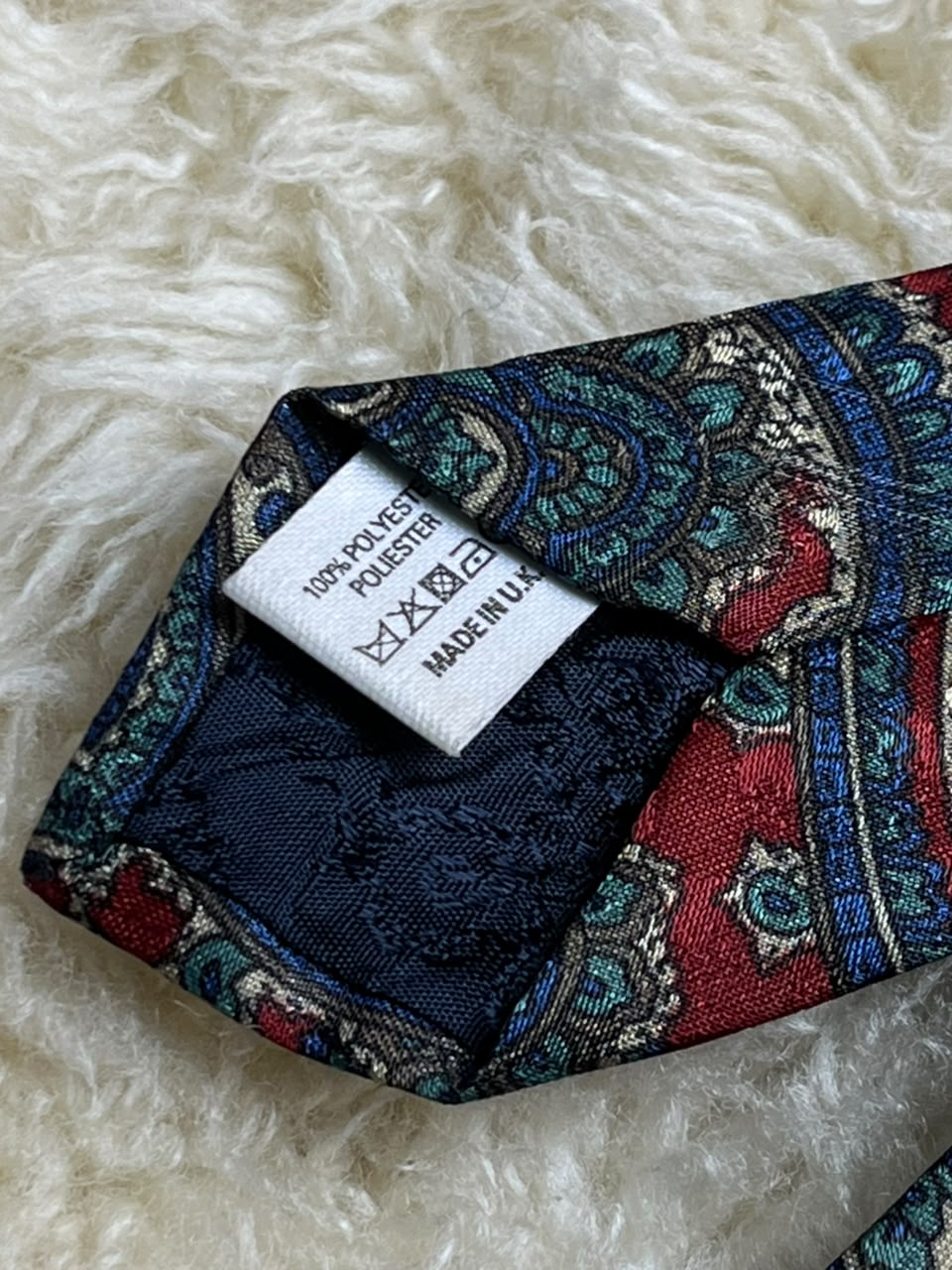 Woods & Gray Made in UK - Red Teal Blue Baroque Paisley tie