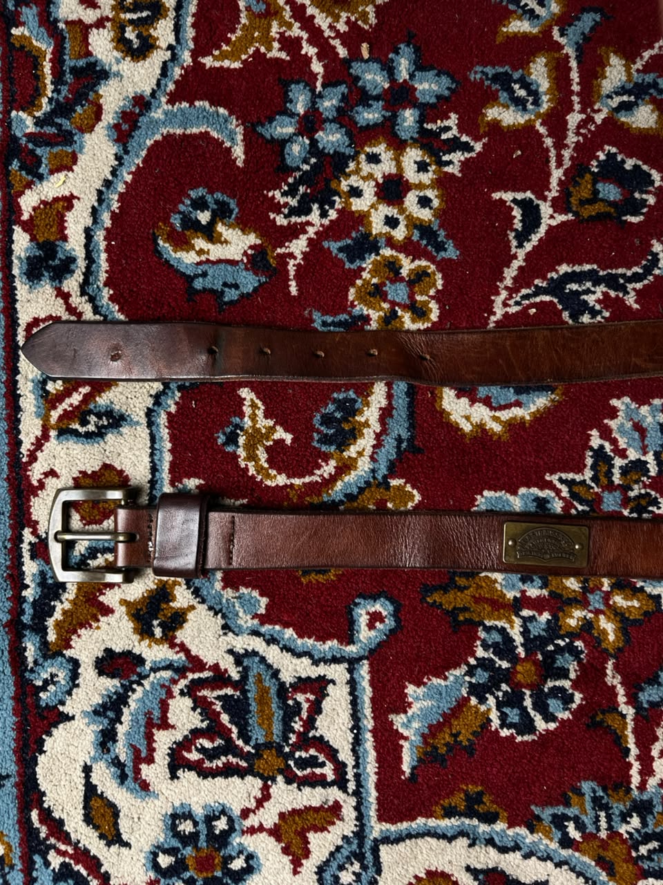 Levi Strauss & Co Authentic Original Riveted Metal Badge Brown Leather Belt