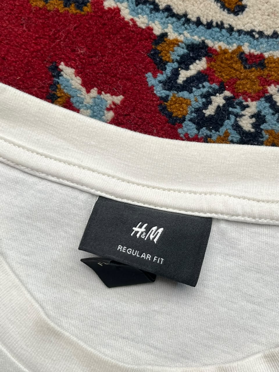 H&M Regular Fit White Printed Tee - M