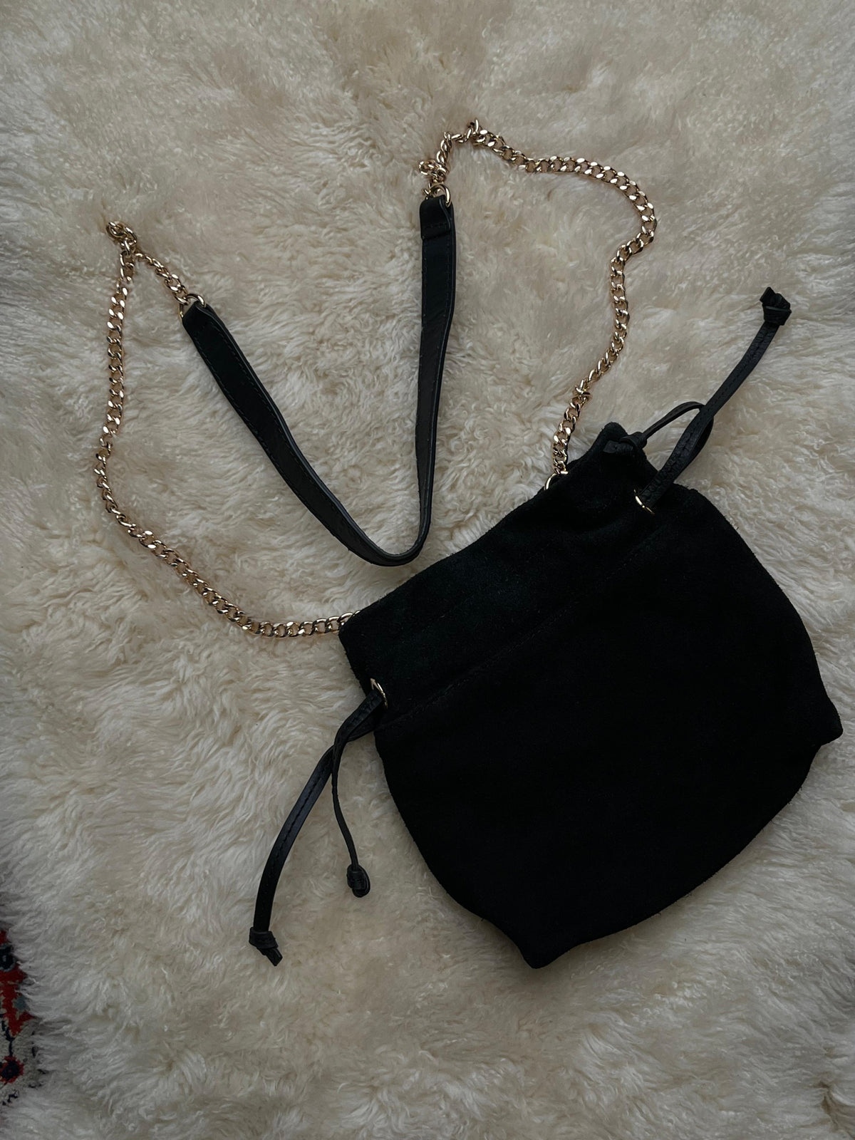 River Island Genuine Suede Bucket Crossbody Shoulder Bag Purse Chain Strap Cinch