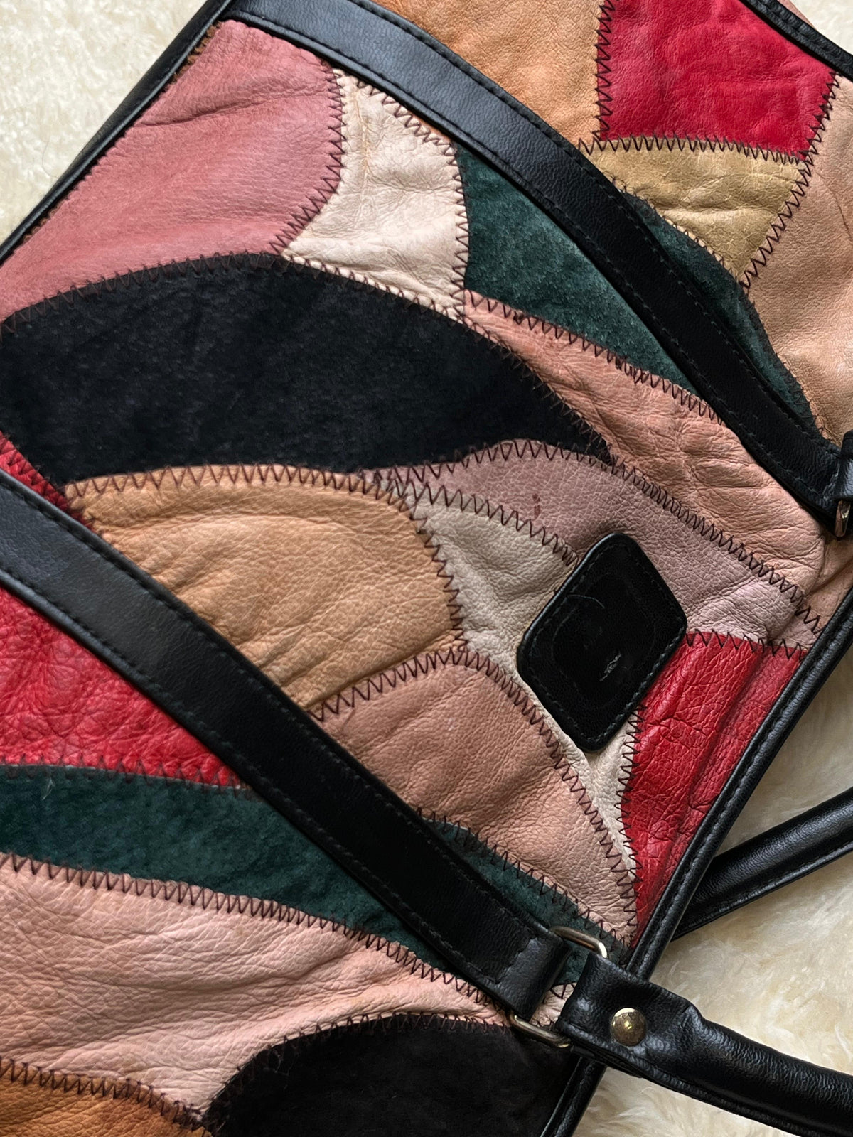 Vintage1980s Lilly Multicolor Patchwork Leather Shoulder Bag Barrel Satchel Purse