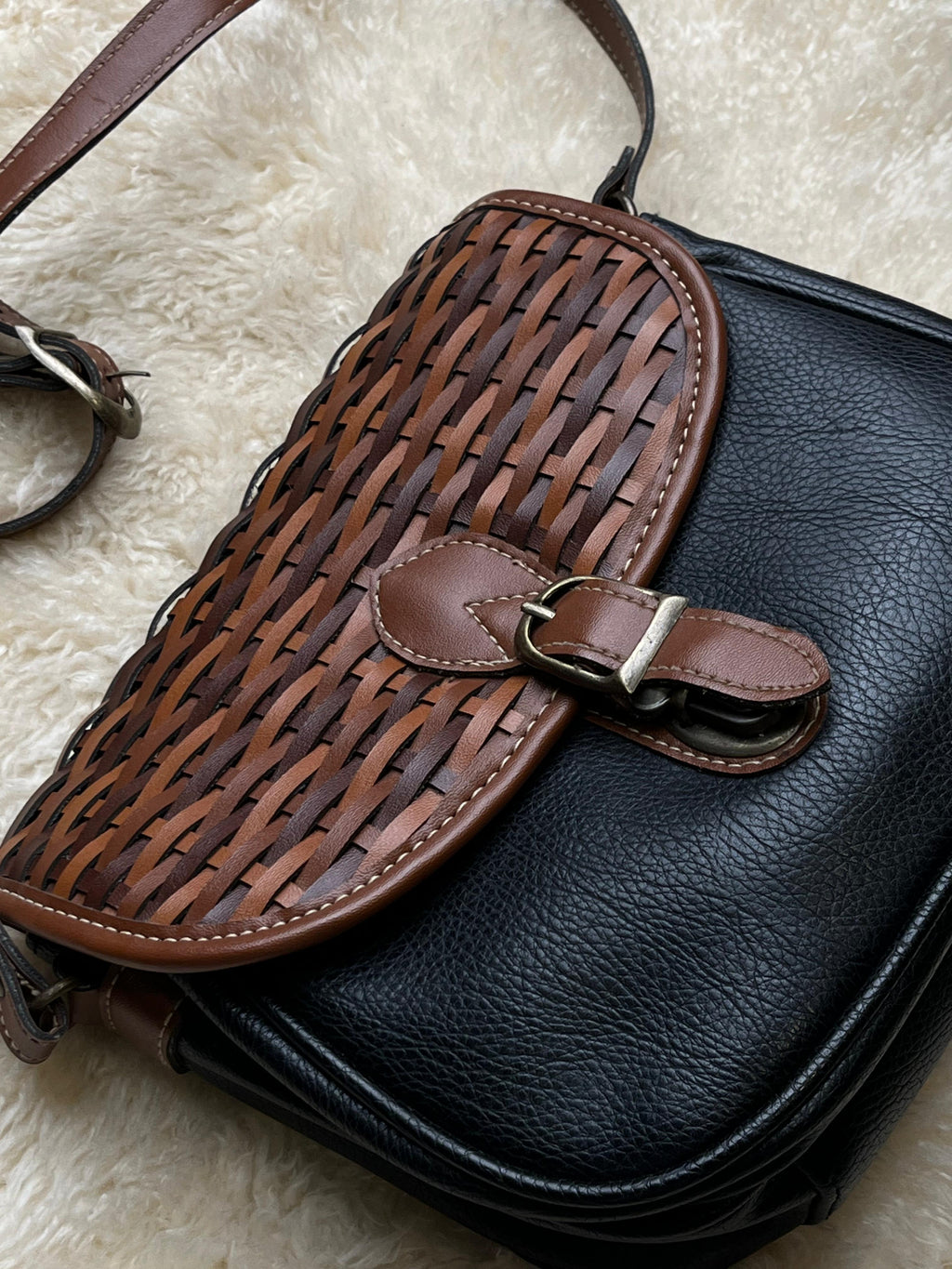 Vintage Two Tone Leather Saddle Crossbody Bag Woven Flap Black Brown Boho Purse