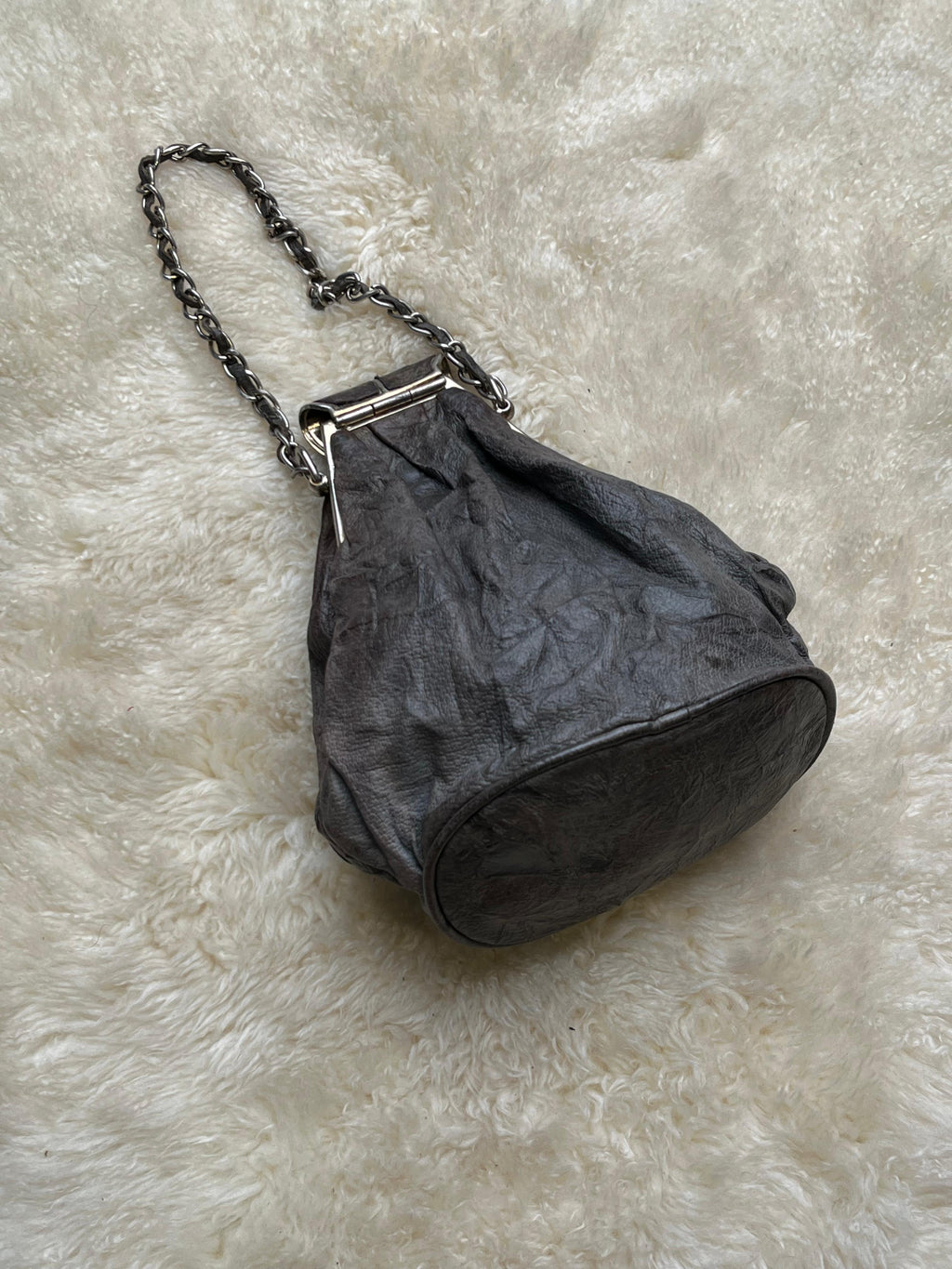 Two Nine Vintage Crinkled Distressed Leather Kiss Lock Chain Handle Bucket Purse