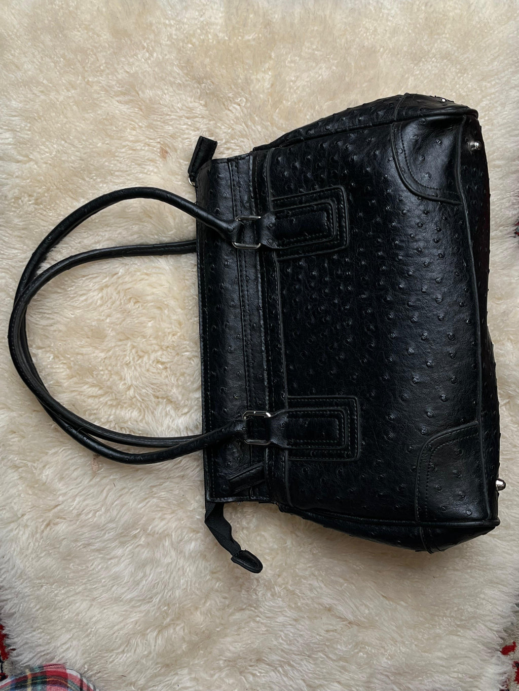 Black Ostrich Embossed Satchel Shoulder Bag Turnlock Hardware Purse Handbag
