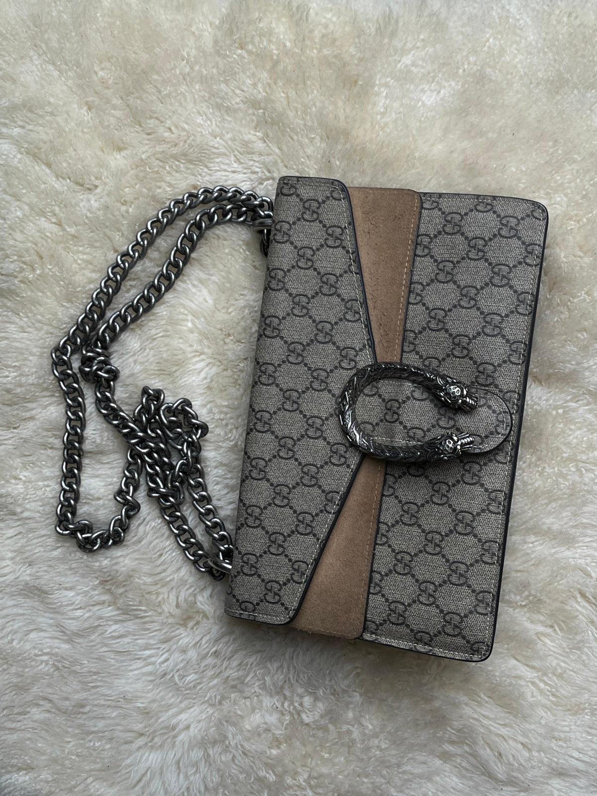 GUCCI Dionysus Tiger Head GG Supreme Coated Canvas Suede Chain Flap Shoulder Bag