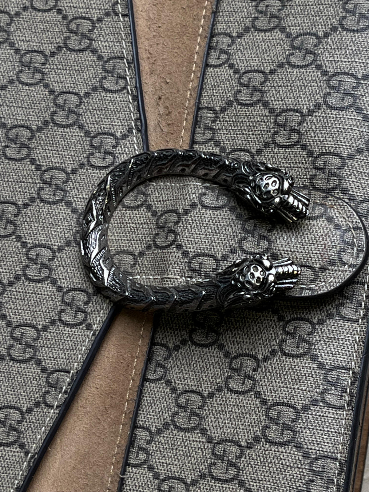 GUCCI Dionysus Tiger Head GG Supreme Coated Canvas Suede Chain Flap Shoulder Bag