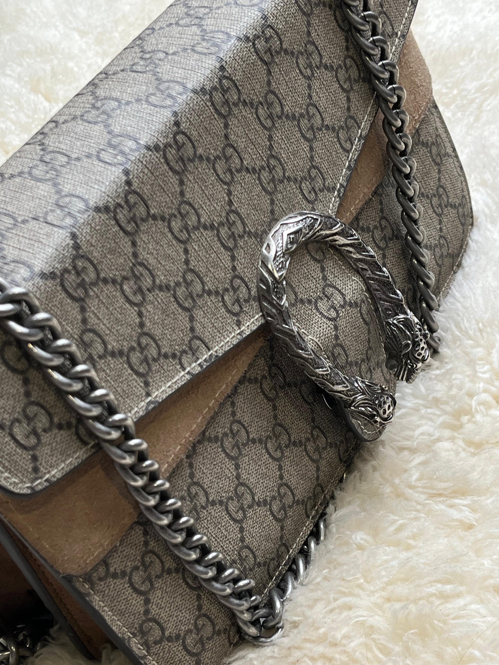 GUCCI Dionysus Tiger Head GG Supreme Coated Canvas Suede Chain Flap Shoulder Bag