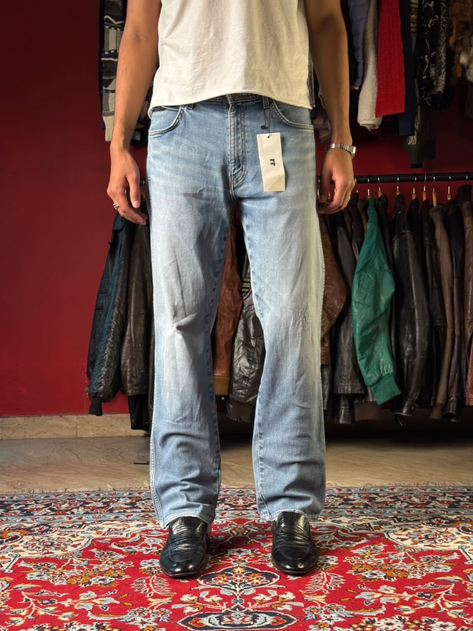 Wrangler Rugged Wear Light Washed Blue Straight FIT Jeans - 32