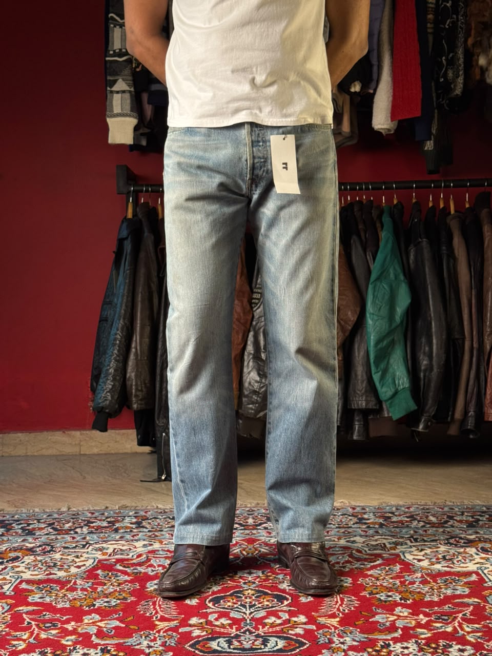 Cipo & Baxx Light WashED Distressed Straight FIT JEANS - 34