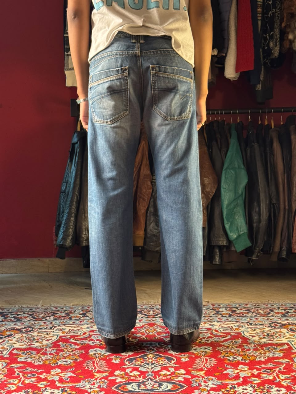 DIESEL TIMMEN(STRAIGHT FIT) NON-STRETCH JEANS - 32