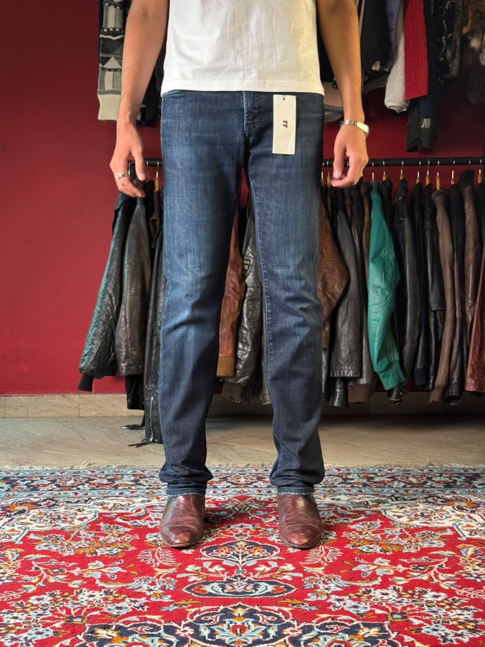 Hugo Boss Dark WashED Straight FIT JEANS - 32