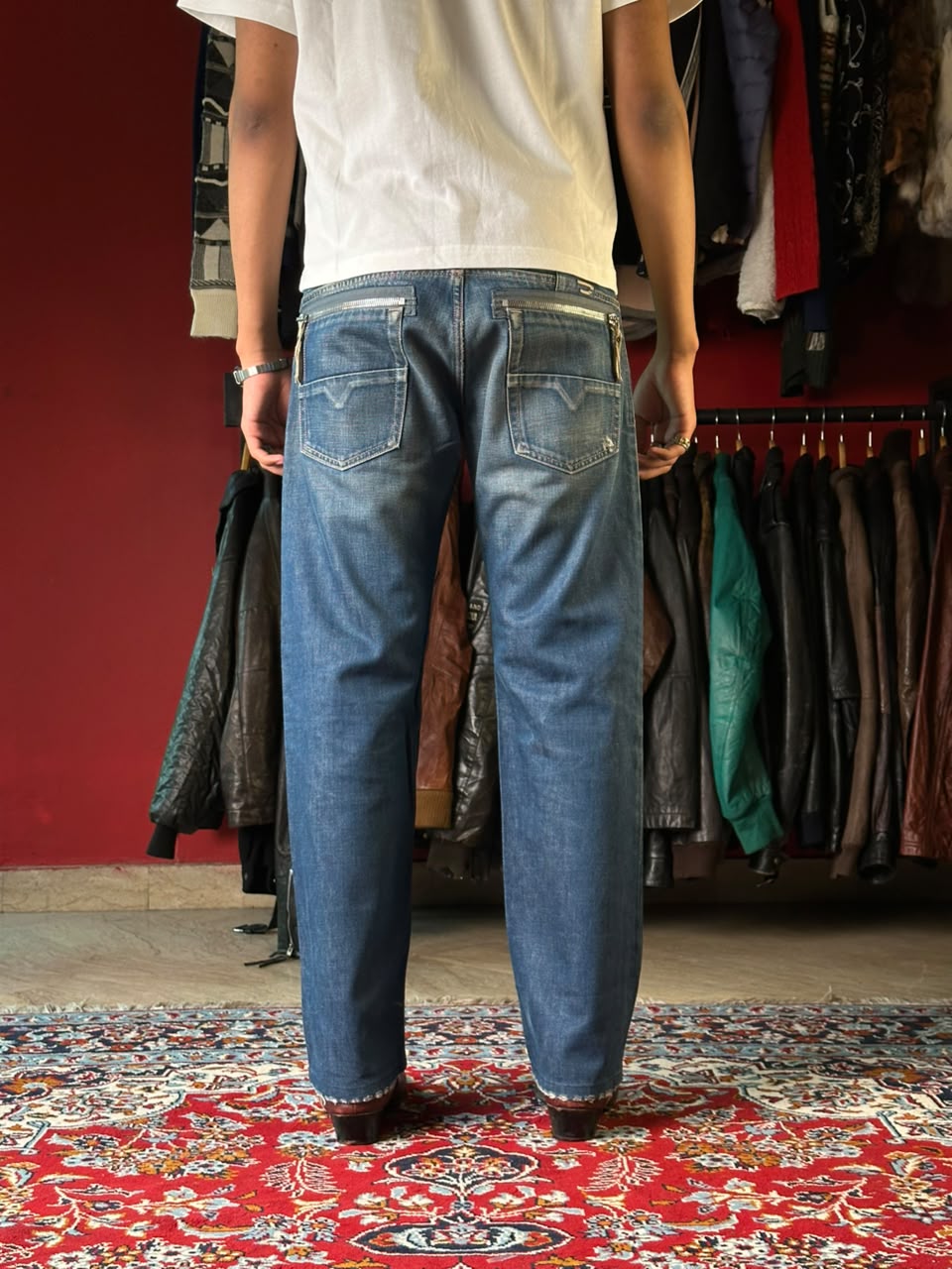 Vintage Diesel Italian Made Zipper Pocket Relaxed Fit Jeans - 32