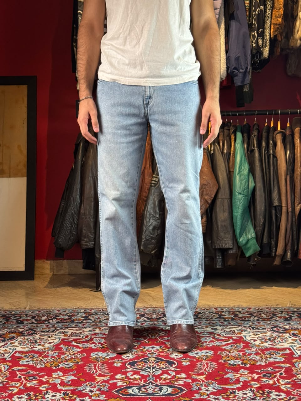 WRANGLER Durable Quality Light Washed Straight Fit JEANS - 32
