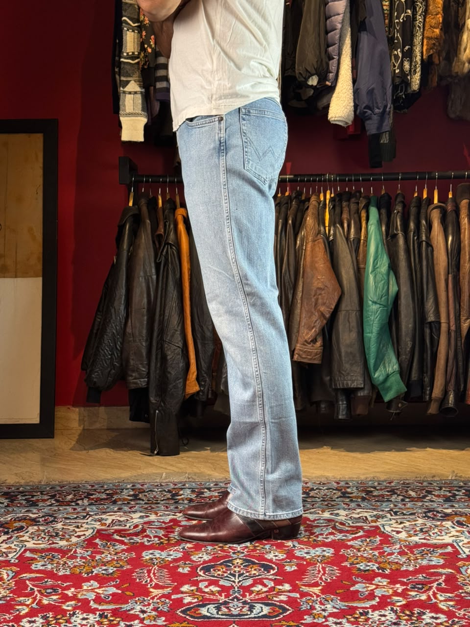 WRANGLER Durable Quality Light Washed Straight Fit JEANS - 32