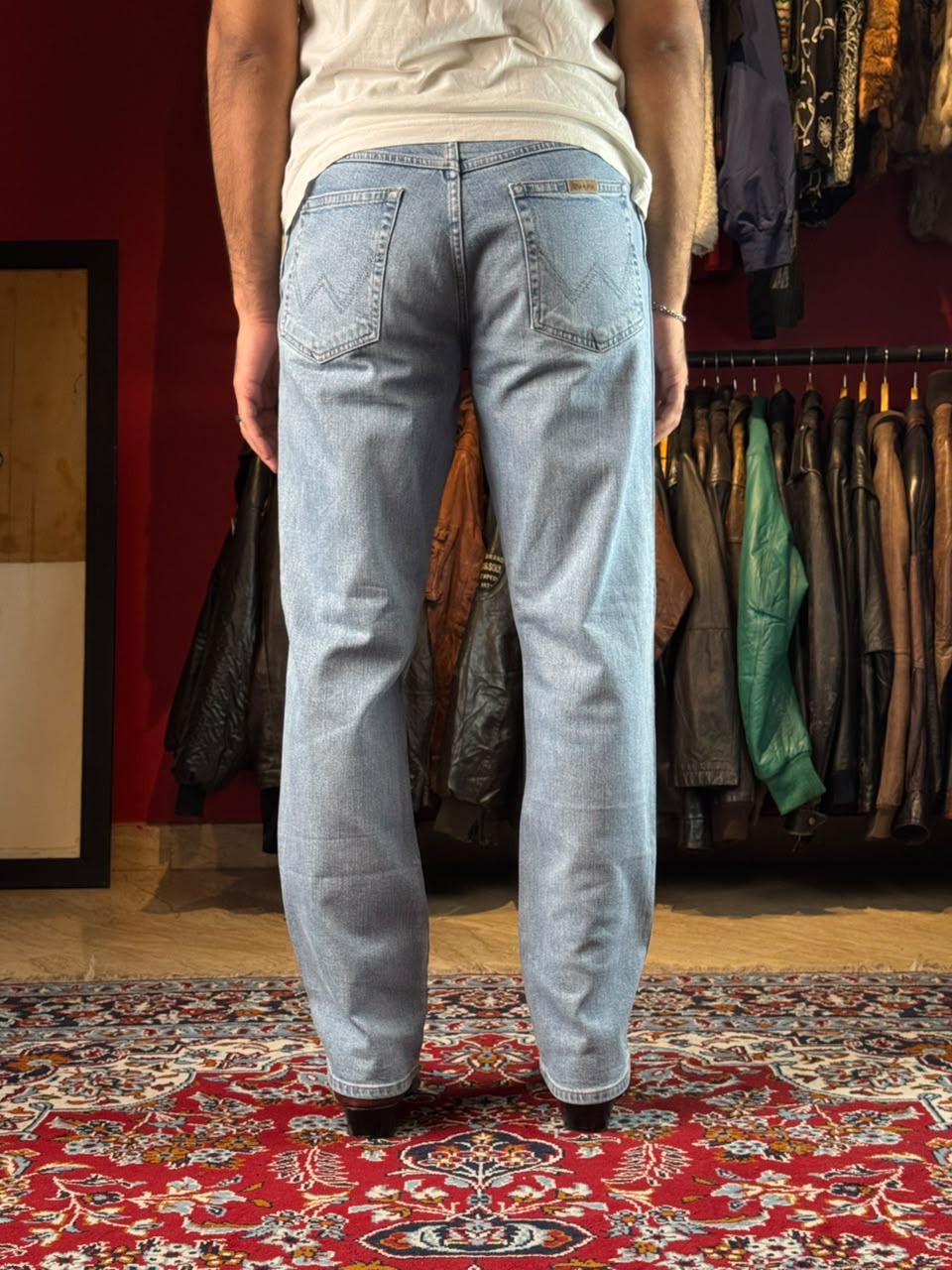 WRANGLER Durable Quality Light Washed Straight Fit JEANS - 32