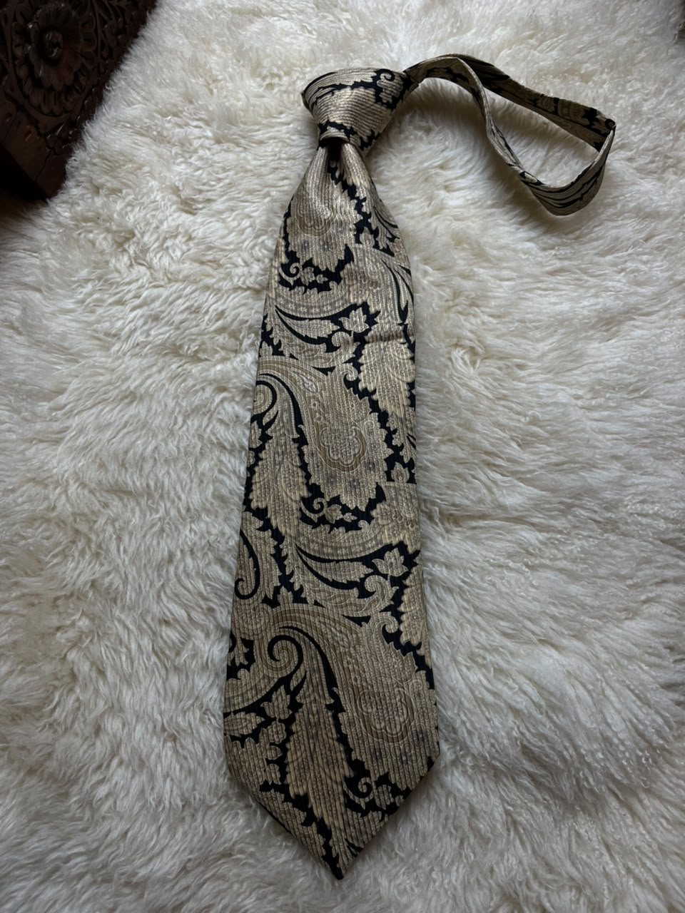 Yves Saint Laurent YSL Vintage Silk Tie Mens Metallic Gold Black Paisley Damask