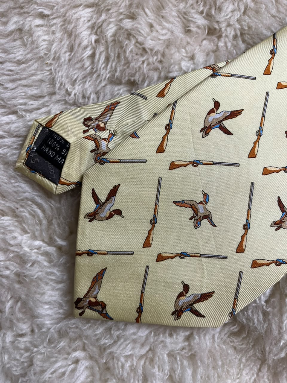 The Tie Studio London 100% Silk Tie Mens Pale Yellow Mallard Duck Shotgun Hunting