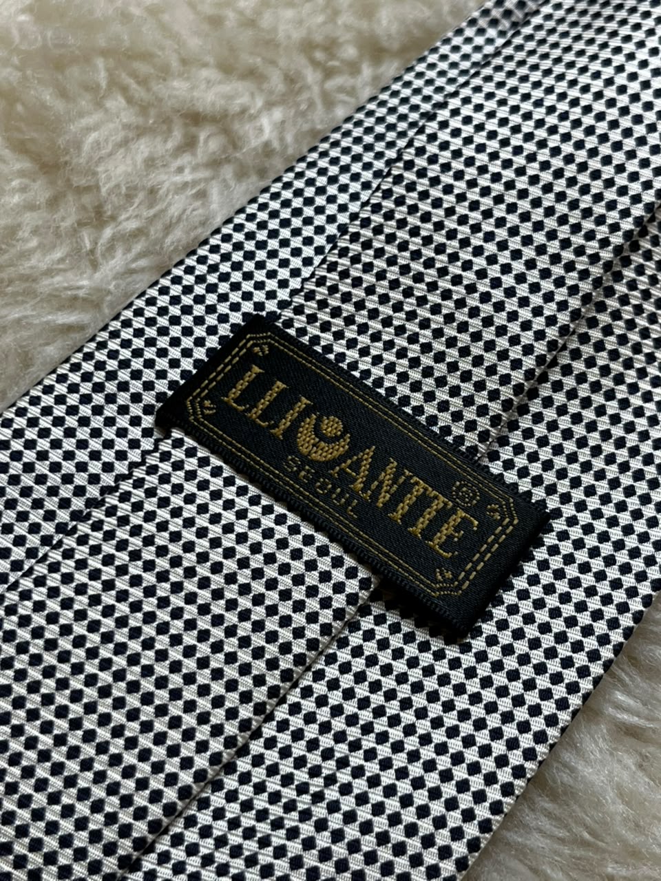 LLIANTTE Seoul 100% Silk Tie Mens Black White Micro Check Chain Link Foulard