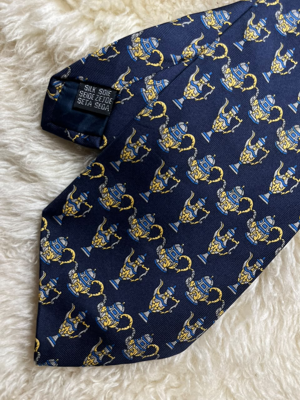 Harrods Knightsbridge Silk Tie Mens Navy Blue Antique Teapot Urn Porcelain England