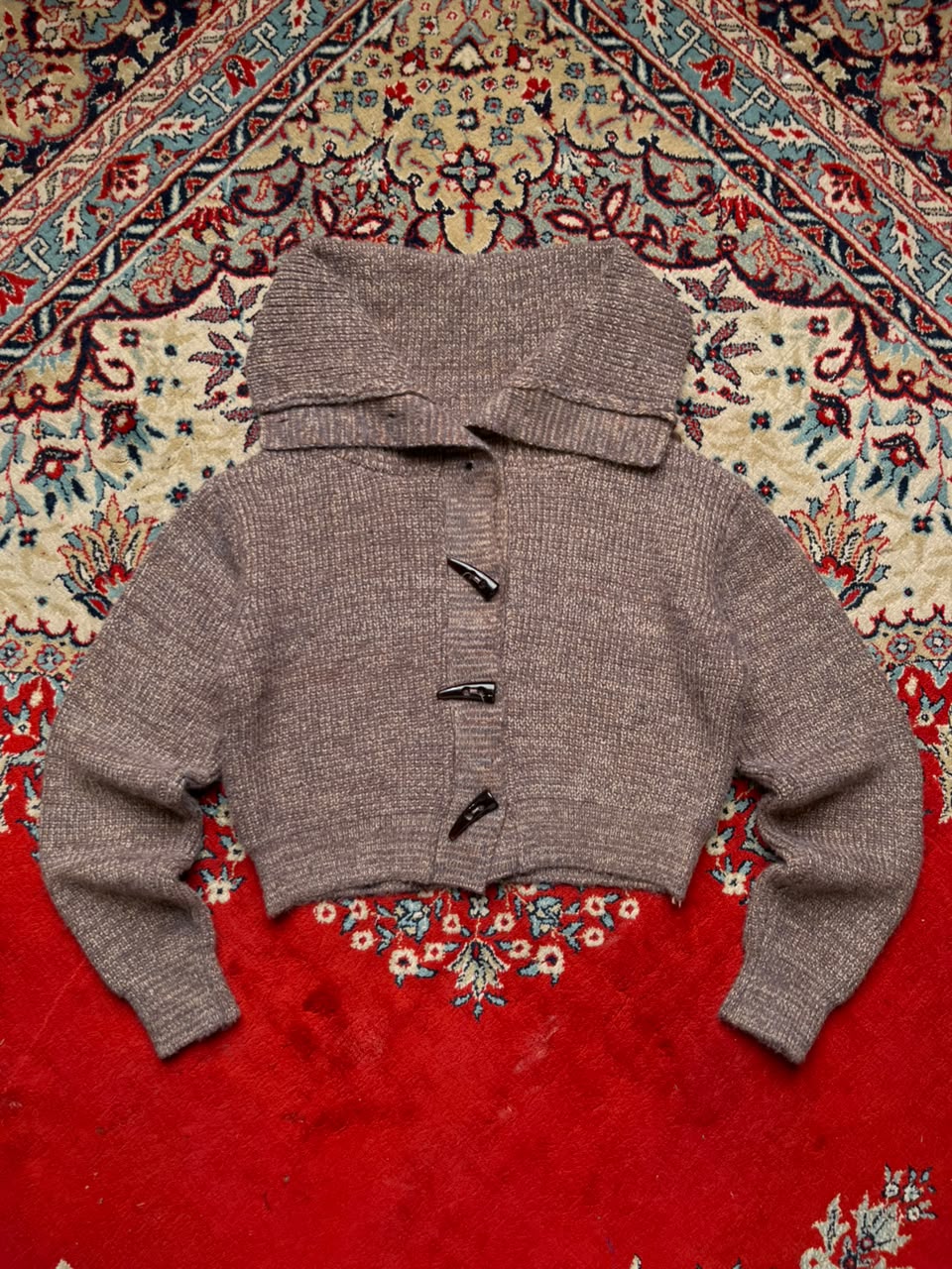 Chunky Knit Toggle Button High-Neck Cropped Cardigan - M
