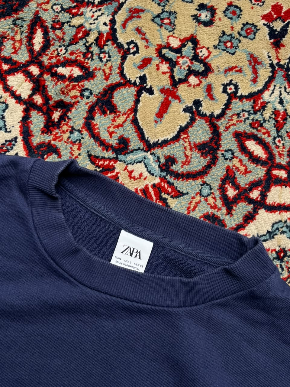 Zara Graphic Print Drop-Shoulder Crewneck Sweatshirt - L