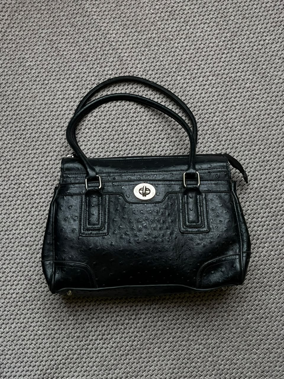 Black Ostrich Embossed Satchel Shoulder Bag Turnlock Hardware Purse Handbag