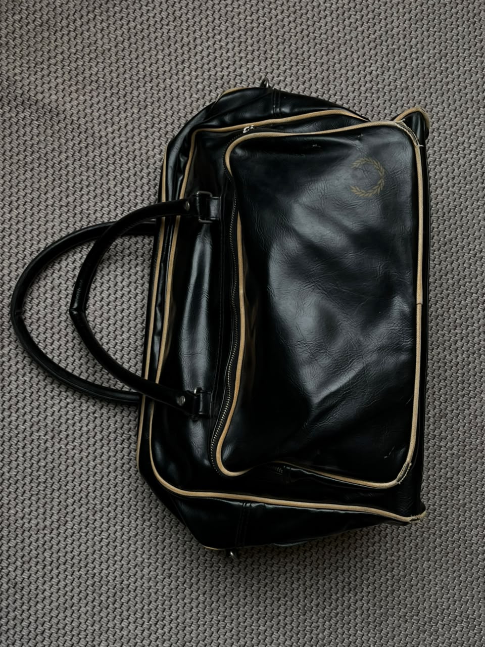 Fred Perry Classic Grip Bag Black PVC Barrel Holdall Duffel bag