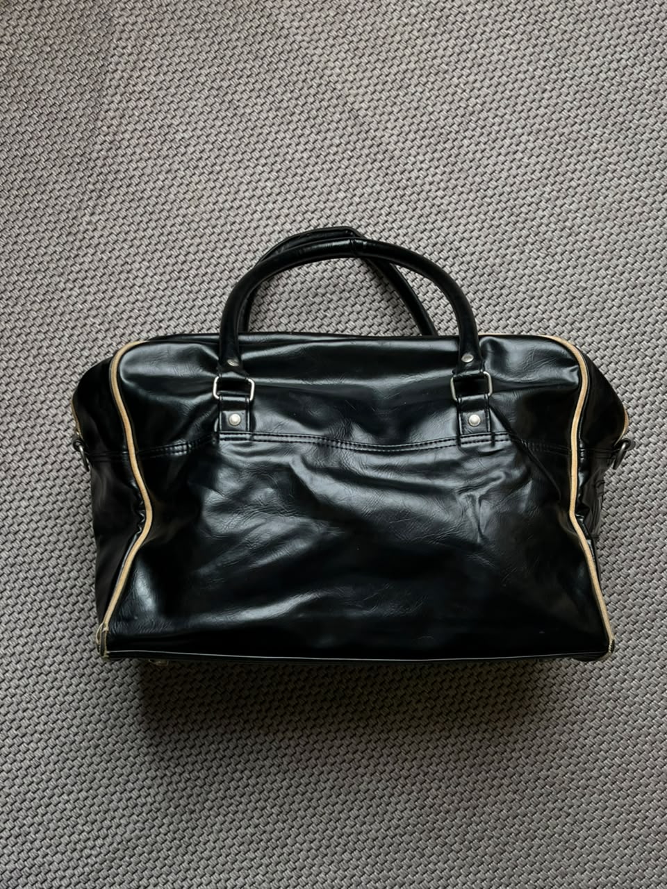 Fred Perry Classic Grip Bag Black PVC Barrel Holdall Duffel bag