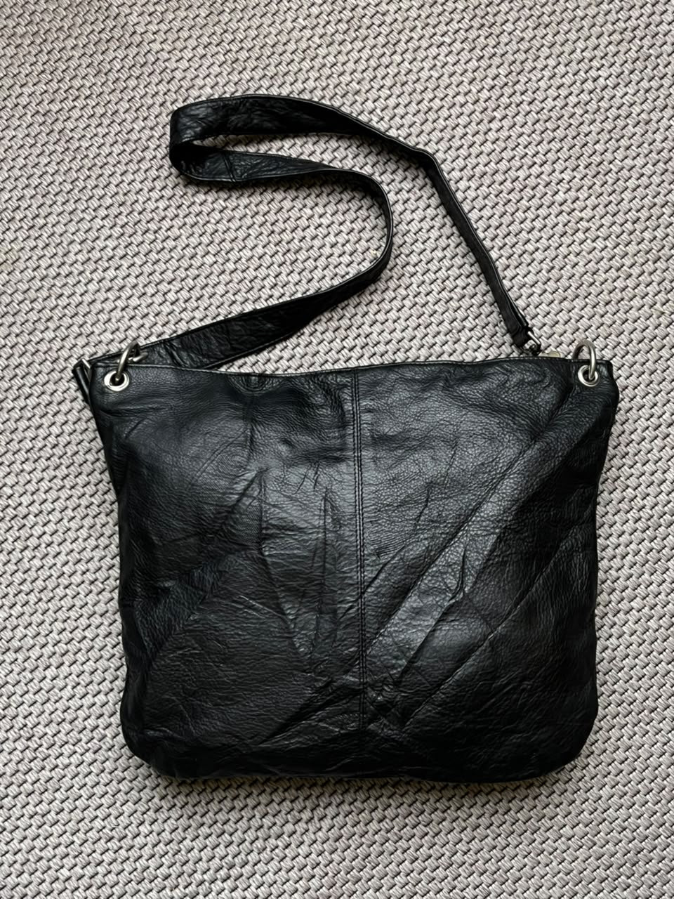 Kenneth Cole New York Black Pebbled Leather Crossbody Bag Slouchy Hobo Shoulder