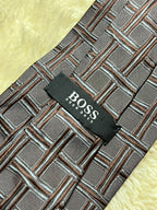 Boss Hugo Boss 100% Silk Tie Mens Brown Grey Woven Basketweave Grid Motif Italy