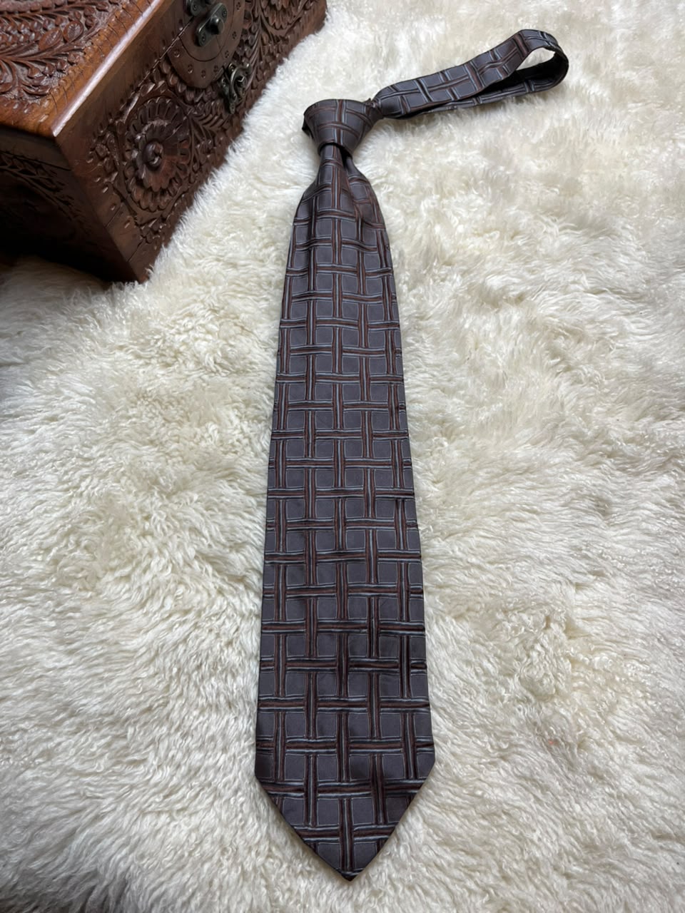 Boss Hugo Boss 100% Silk Tie Mens Brown Grey Woven Basketweave Grid Motif Italy
