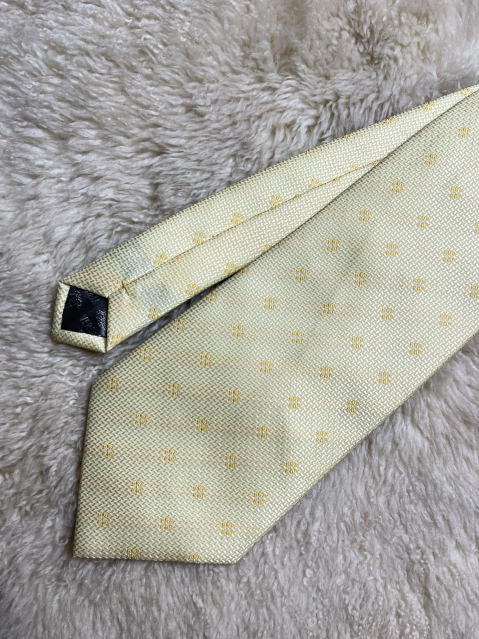 Versace Classic 100% Silk Tie Mens Light Yellow White Floral Geometric Dot Motif Italy