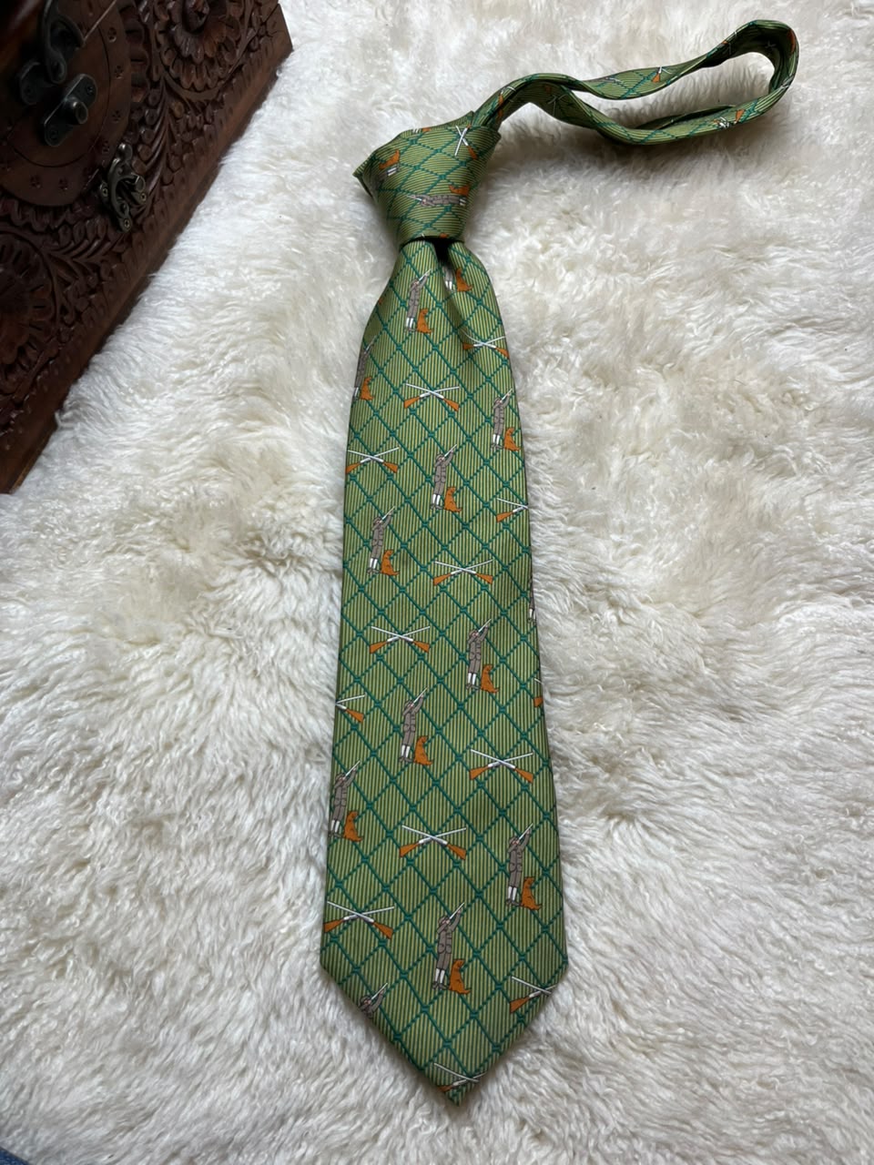 Soprano Country 100% Silk Tie Mens Green Orange Hunting Gun Dog Motif