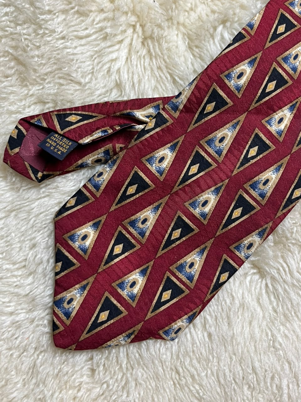 XMii Expressly for Culwell & Son 100% Silk Tie Mens Burgundy Gold Blue Geometric Triangle Motif USA