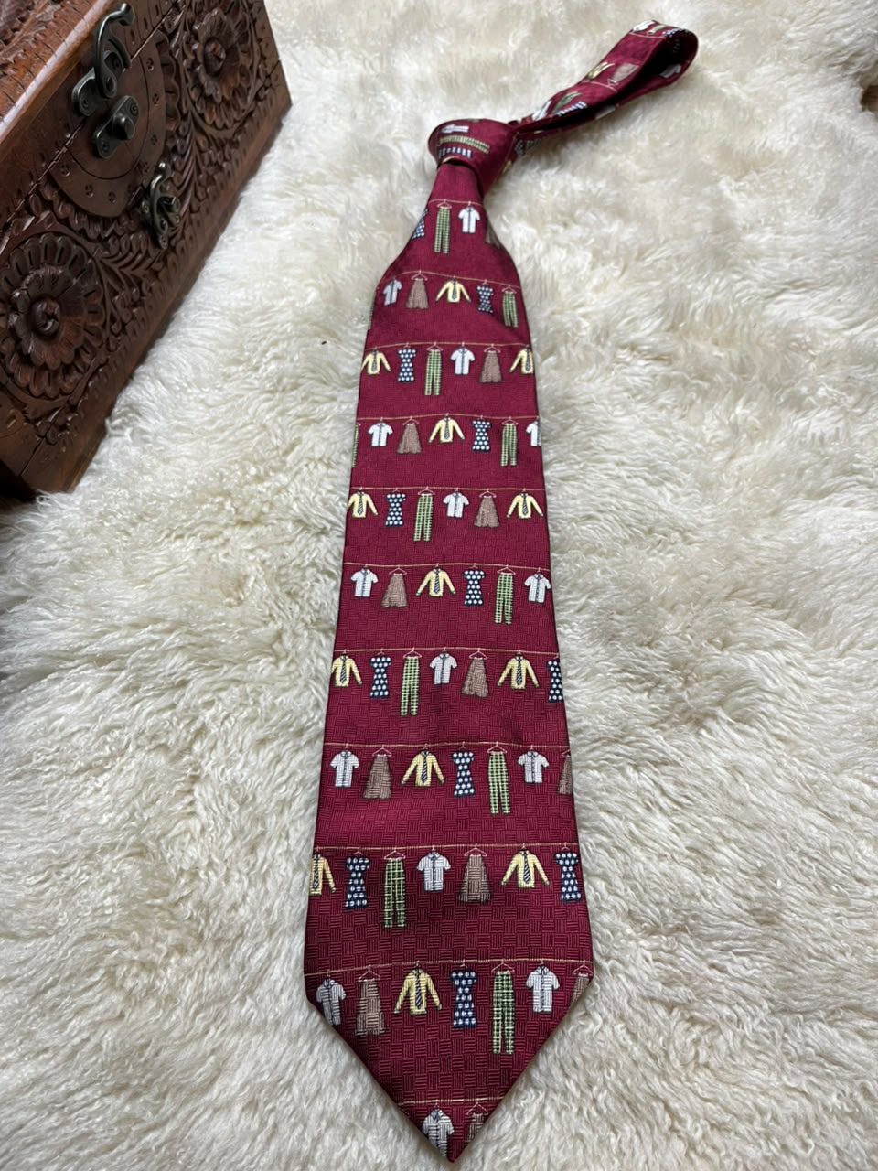 NCA International Silk Tie Mens Burgundy Green Yellow Clothesline Laundry Motif USA