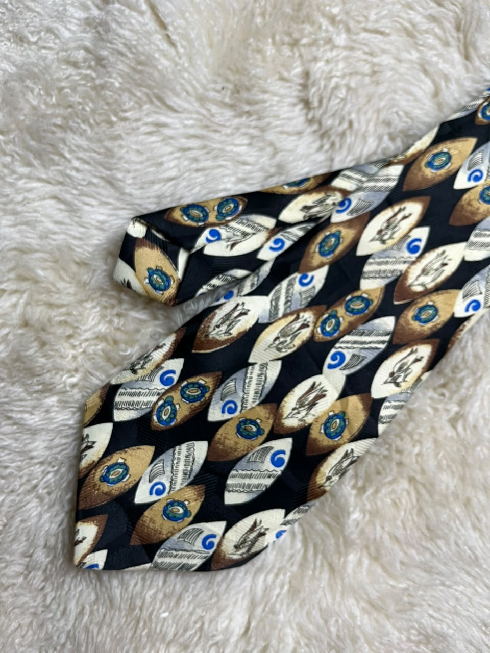 Rael Brook 100% Polyester Tie Mens Black Gold Abstract Tribal Totem Motif Britain