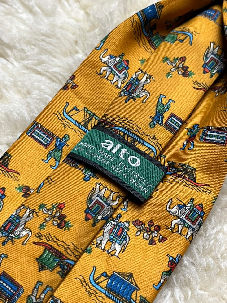 Alto Vintage Silk Tie Mens Mustard Yellow Blue Elephant Boat Motif Italy