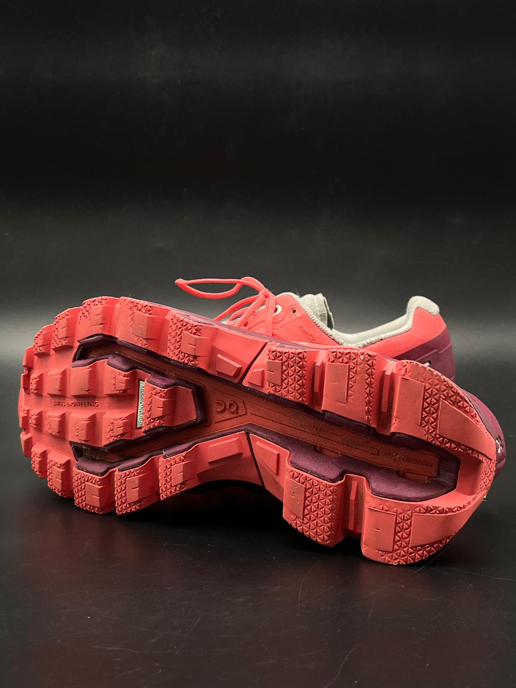 On Cloudventure Womens Trail Running Shoes Coral Pink Mulberry Sneaker - 38