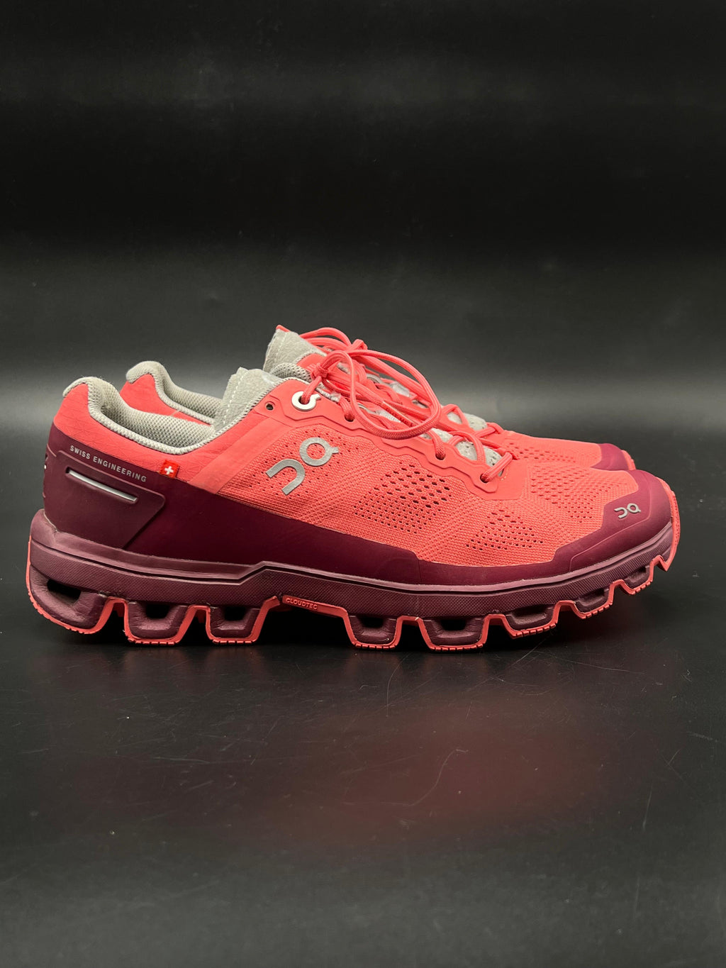 On Cloudventure Womens Trail Running Shoes Coral Pink Mulberry Sneaker - 38