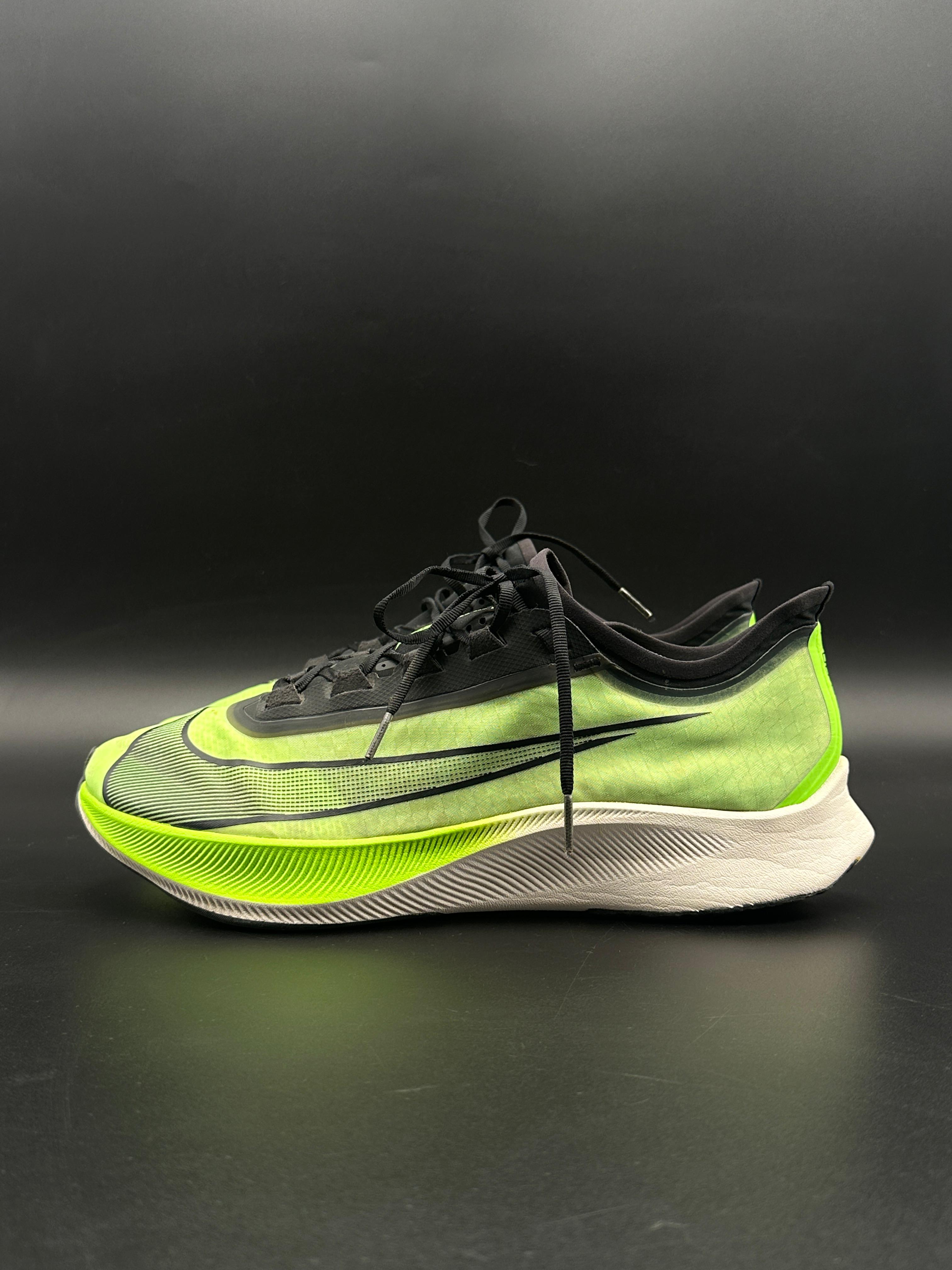 Nike Zoom Fly 3 - 46
